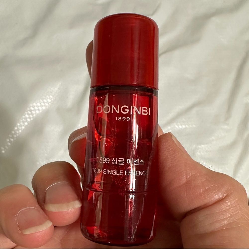 Donginbi 1890 Single Essence Deluxe Sample Size Bottle 15ml. New without box.